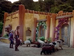extant_HerculesAndTheAmazonWomen_1161