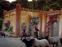 extant_HerculesAndTheAmazonWomen_1163