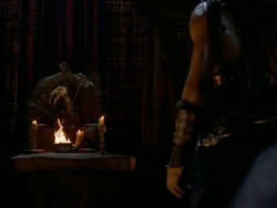 extant_HerculesTheLegendaryJourneys_1x06-AsDarknessFalls_0024