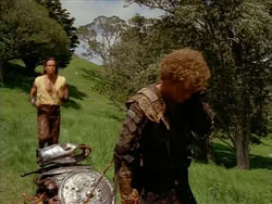 extant_HerculesTheLegendaryJourneys_1x06-AsDarknessFalls_0156