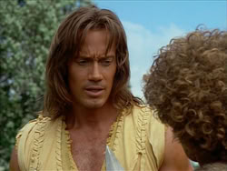 extant_HerculesTheLegendaryJourneys_1x06-AsDarknessFalls_0198