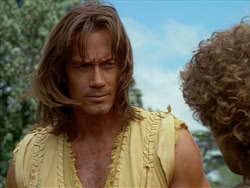 extant_HerculesTheLegendaryJourneys_1x06-AsDarknessFalls_0231
