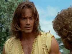 extant_HerculesTheLegendaryJourneys_1x06-AsDarknessFalls_0235
