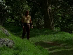 extant_HerculesTheLegendaryJourneys_1x06-AsDarknessFalls_0575