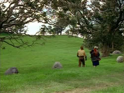 extant_HerculesTheLegendaryJourneys_1x06-AsDarknessFalls_0698