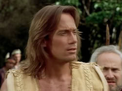 extant_HerculesTheLegendaryJourneys_1x06-AsDarknessFalls_1055