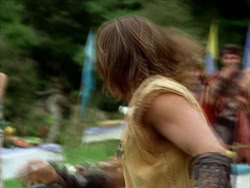 extant_HerculesTheLegendaryJourneys_1x06-AsDarknessFalls_2535