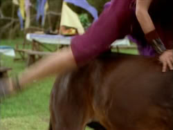 extant_HerculesTheLegendaryJourneys_1x06-AsDarknessFalls_2852