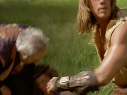extant_HerculesTheLegendaryJourneys_1x06-AsDarknessFalls_3576