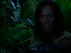 extant_HerculesTheLegendaryJourneys_1x06-AsDarknessFalls_3910