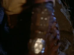 extant_HerculesTheLegendaryJourneys_1x06-AsDarknessFalls_4070