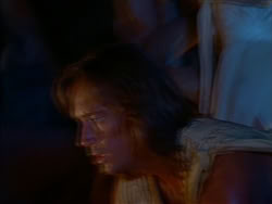 extant_HerculesTheLegendaryJourneys_1x06-AsDarknessFalls_4189