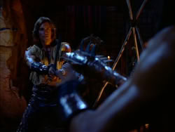 extant_HerculesTheLegendaryJourneys_1x06-AsDarknessFalls_4287
