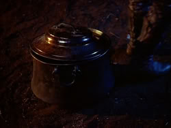 extant_HerculesTheLegendaryJourneys_1x06-AsDarknessFalls_4396