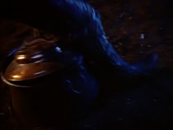 extant_HerculesTheLegendaryJourneys_1x06-AsDarknessFalls_4398