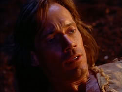 extant_HerculesTheLegendaryJourneys_1x06-AsDarknessFalls_4440