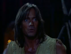 extant_HerculesTheLegendaryJourneys_1x06-AsDarknessFalls_4522