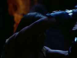 extant_HerculesTheLegendaryJourneys_1x06-AsDarknessFalls_4570