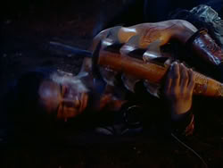 extant_HerculesTheLegendaryJourneys_1x06-AsDarknessFalls_4642