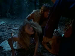 extant_HerculesTheLegendaryJourneys_1x06-AsDarknessFalls_4812