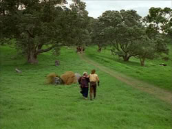 extant_HerculesTheLegendaryJourneys_1x06-AsDarknessFalls_4977