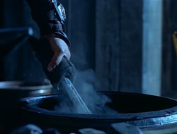 extant_HTLJ_1x09-TheWarriorPrincess_0049