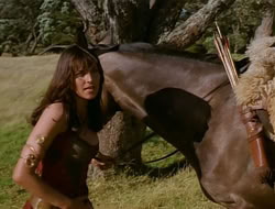 extant_HTLJ_1x09-TheWarriorPrincess_0406