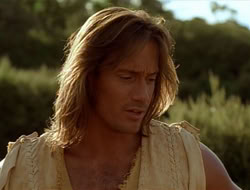 extant_HTLJ_1x09-TheWarriorPrincess_2653