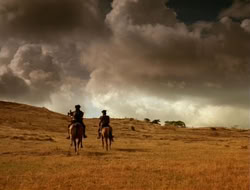 extant_HTLJ_1x12-TheGauntlet_00007