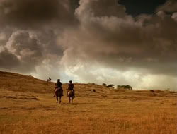 extant_HTLJ_1x12-TheGauntlet_00008