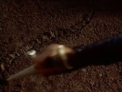 extant_HTLJ_1x12-TheGauntlet_00184