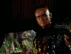 extant_HTLJ_1x12-TheGauntlet_00966