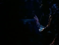 extant_HTLJ_1x12-TheGauntlet_00987