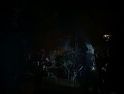 extant_HTLJ_1x12-TheGauntlet_01062