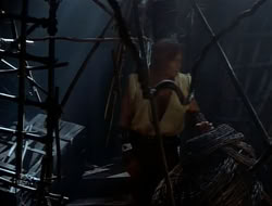 extant_HTLJ_1x12-TheGauntlet_01376