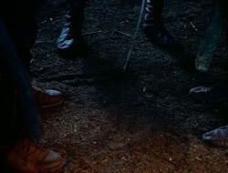 extant_HTLJ_1x12-TheGauntlet_01647