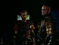 extant_HTLJ_1x12-TheGauntlet_02441