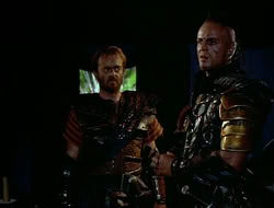 extant_HTLJ_1x12-TheGauntlet_02445