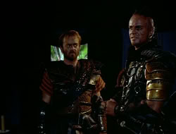 extant_HTLJ_1x12-TheGauntlet_02447