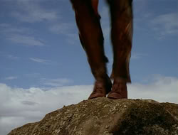 extant_HTLJ_1x12-TheGauntlet_02691