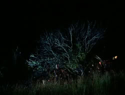extant_HTLJ_1x12-TheGauntlet_03126