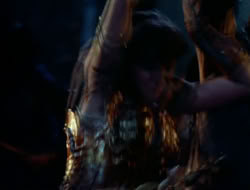 extant_HTLJ_1x12-TheGauntlet_03247
