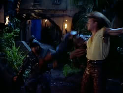 extant_HTLJ_1x12-TheGauntlet_03263