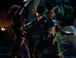 extant_HTLJ_1x12-TheGauntlet_03277