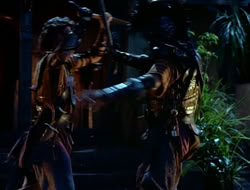 extant_HTLJ_1x12-TheGauntlet_03281
