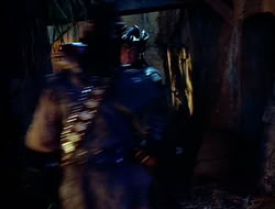 extant_HTLJ_1x12-TheGauntlet_03333