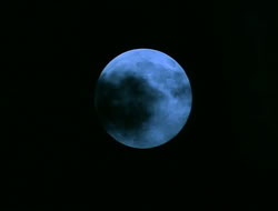 extant_HTLJ_1x13-UnchainedHeart_00934