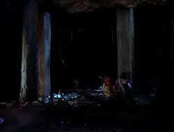 extant_HTLJ_1x13-UnchainedHeart_03363