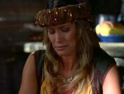 extant_HTLJ_2x05-Outcast_00964