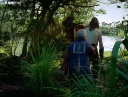extant_HTLJ_2x05-Outcast_02002